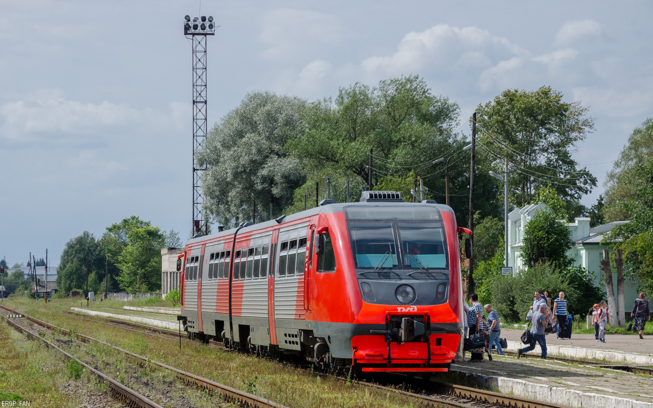 Внимание!  С 30 апреля по 30 сентября 2025 года по средам назначаются пригородные поезда через  Невель.