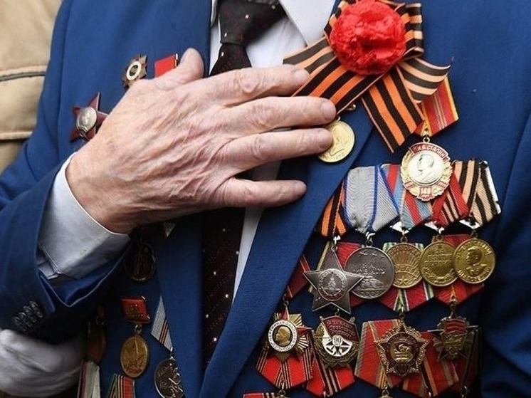 Почта России доставит выплаты к 80-й годовщине Победы 150 000 ветеранам.