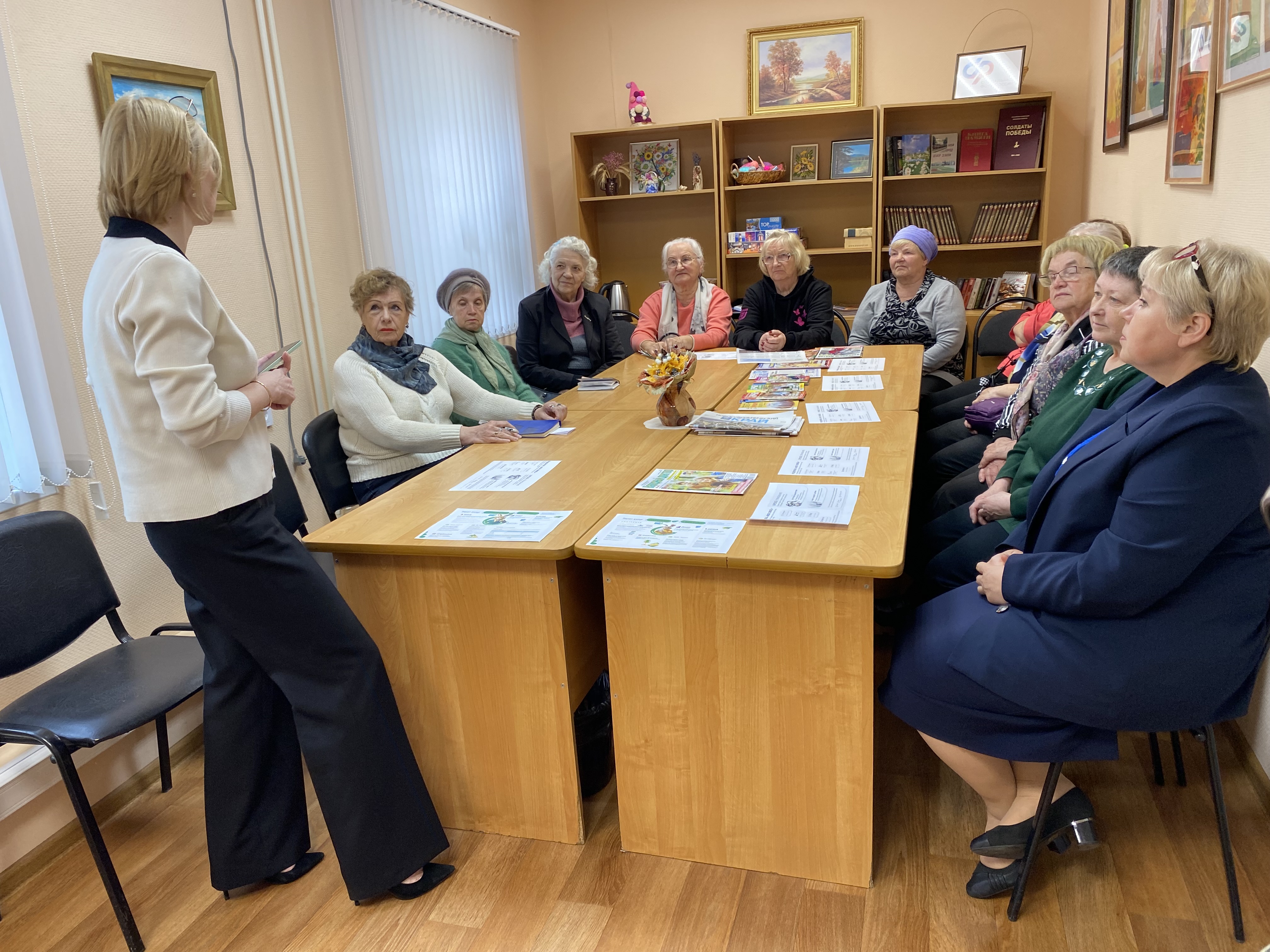Центр общения старшего поколения в Новосокольниках начал плановую работу.