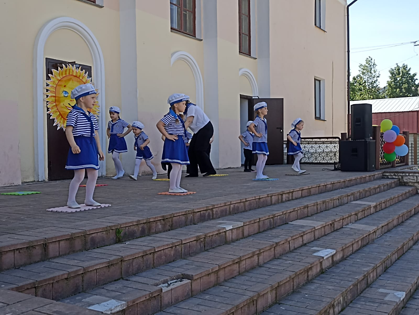 В городе и районе проходят мероприятия для мальчишек и девчонок и с их участием.