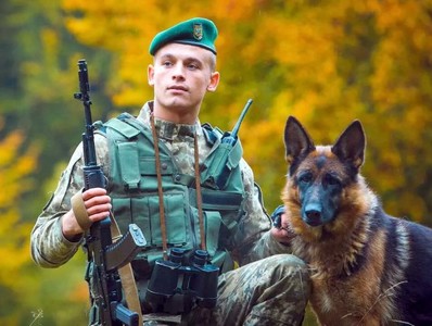 Пограничное управление ФСБ России по Республике Карелия проводит отбор граждан для поступления на военную службу по контракту, а также в образовательные организации ФСБ России..