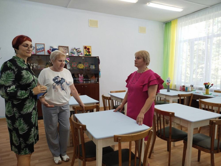 Глава Новосокольнического района посетил Центр дополнительного образования по новому адресу. Глава Новосокольнического района посетил Центр дополнительного образования по новому адресу.