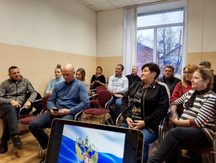 Сегодня областной семинар специалистов учреждений спортивной направленности завершит работу в Маеве. Сегодня областной семинар специалистов учреждений спортивной направленности завершит работу в Маеве.
