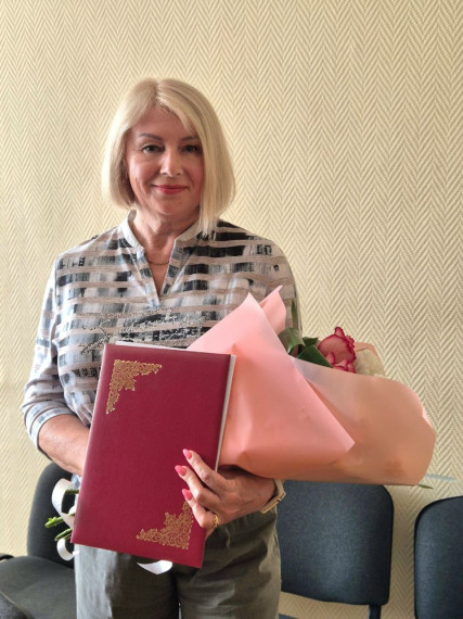 В коллективе Администрации района чествовали Наталью Ивановну Красехину. В коллективе Администрации района чествовали Наталью Ивановну Красехину.